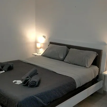 House Mattia Apartment *