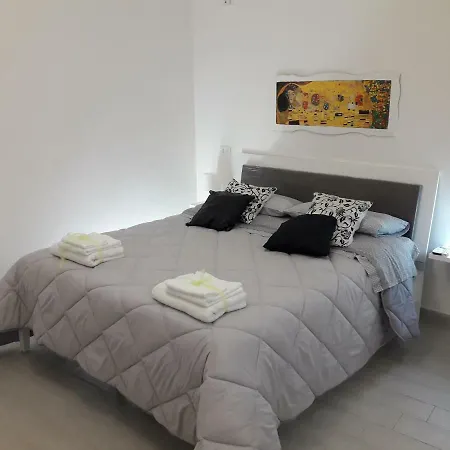 House Mattia Apartman Bari